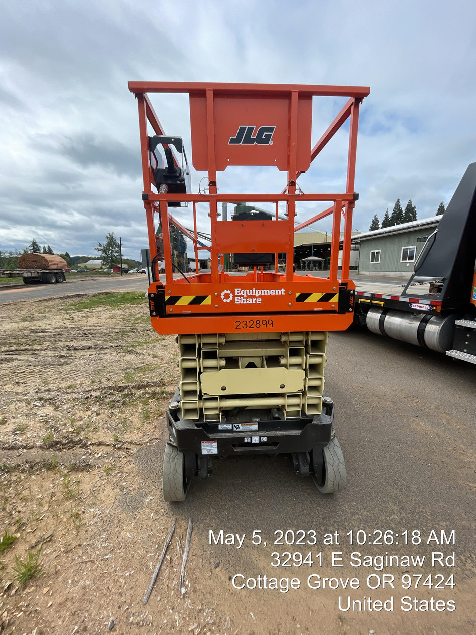 2022 JLG ES3246