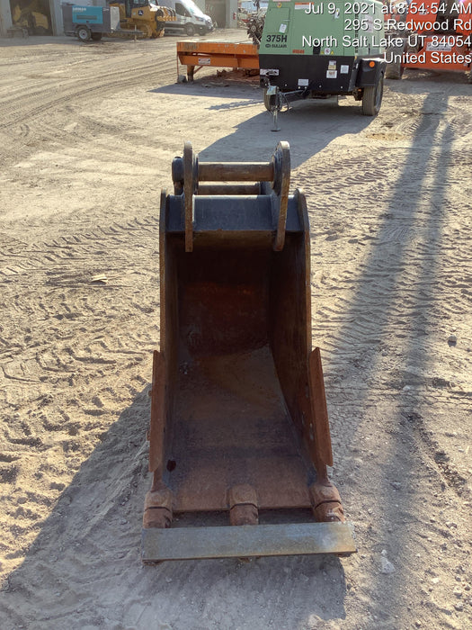 2020 DOOSAN 24" Bucket-Doosan