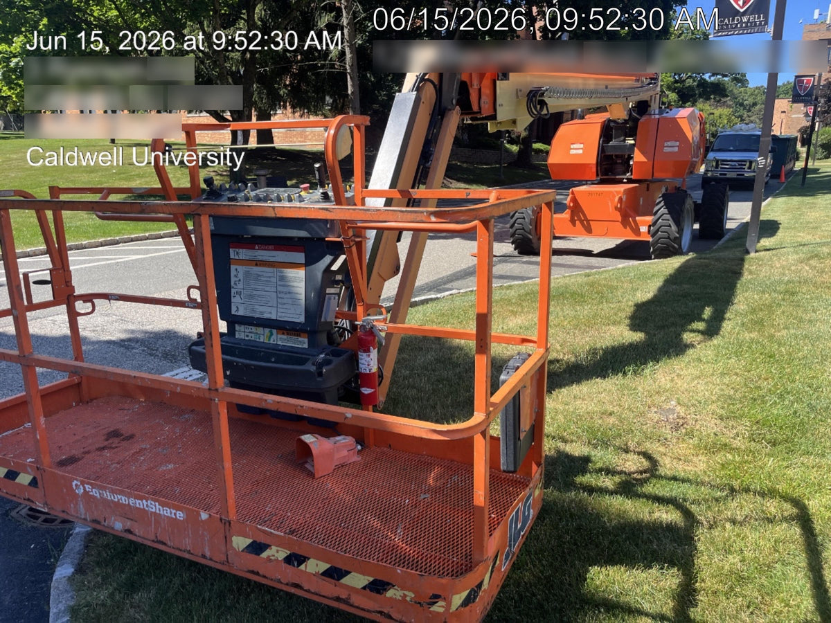 2022 JLG 860SJ
