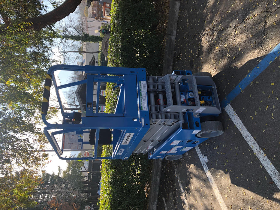 2019 Genie GS-1930 Half Height Swing Gate, 800W Inverter