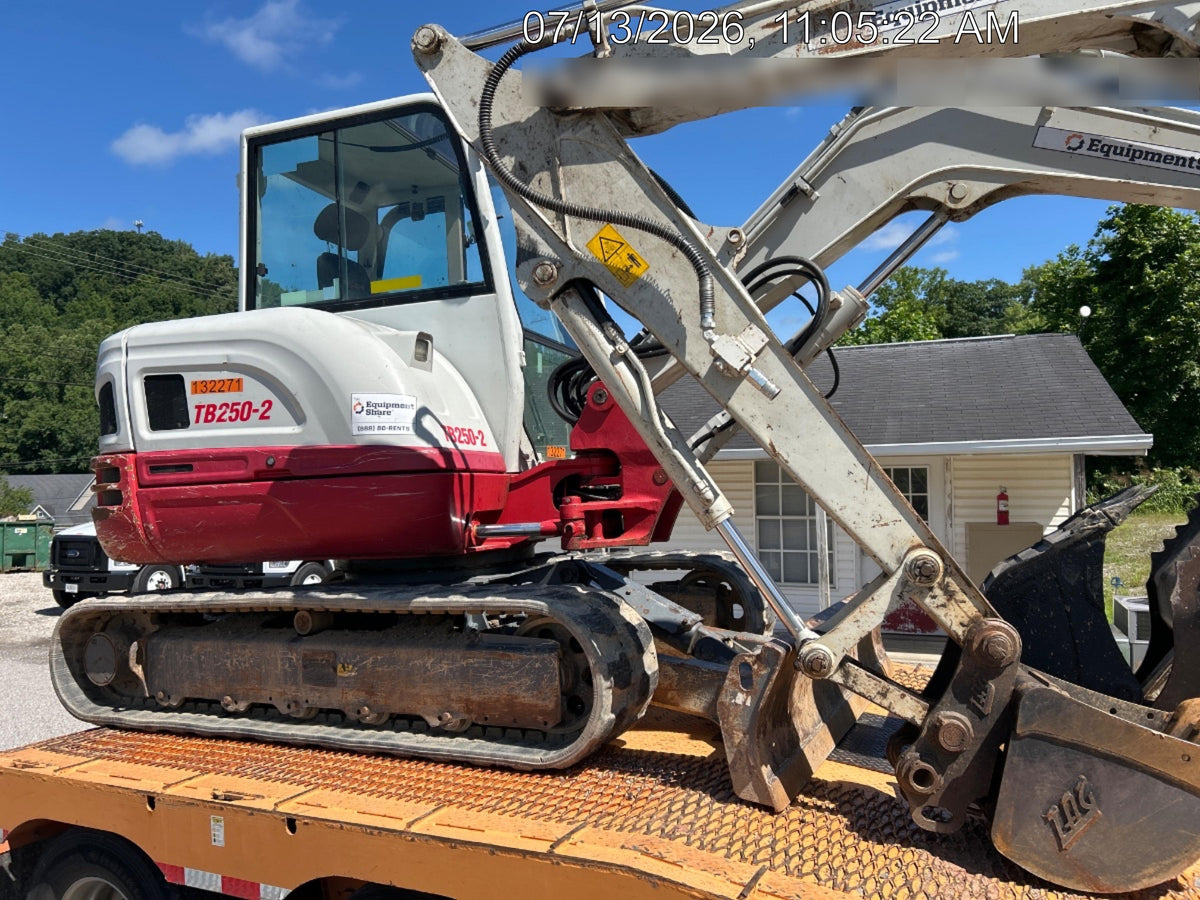 2020 TAKEUCHI TB250-2C