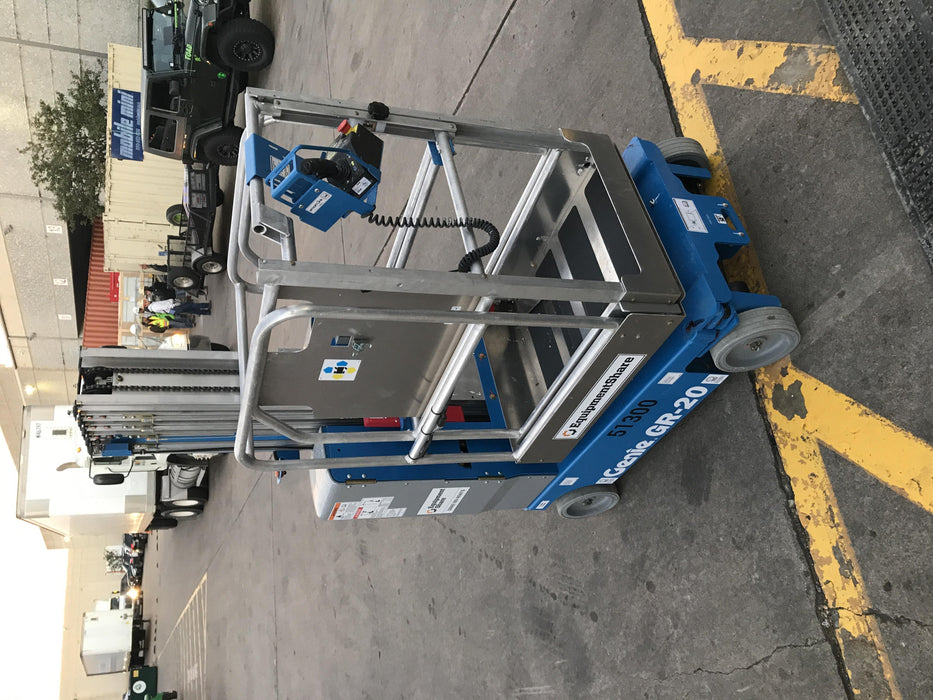 2019 GENIE GR-20