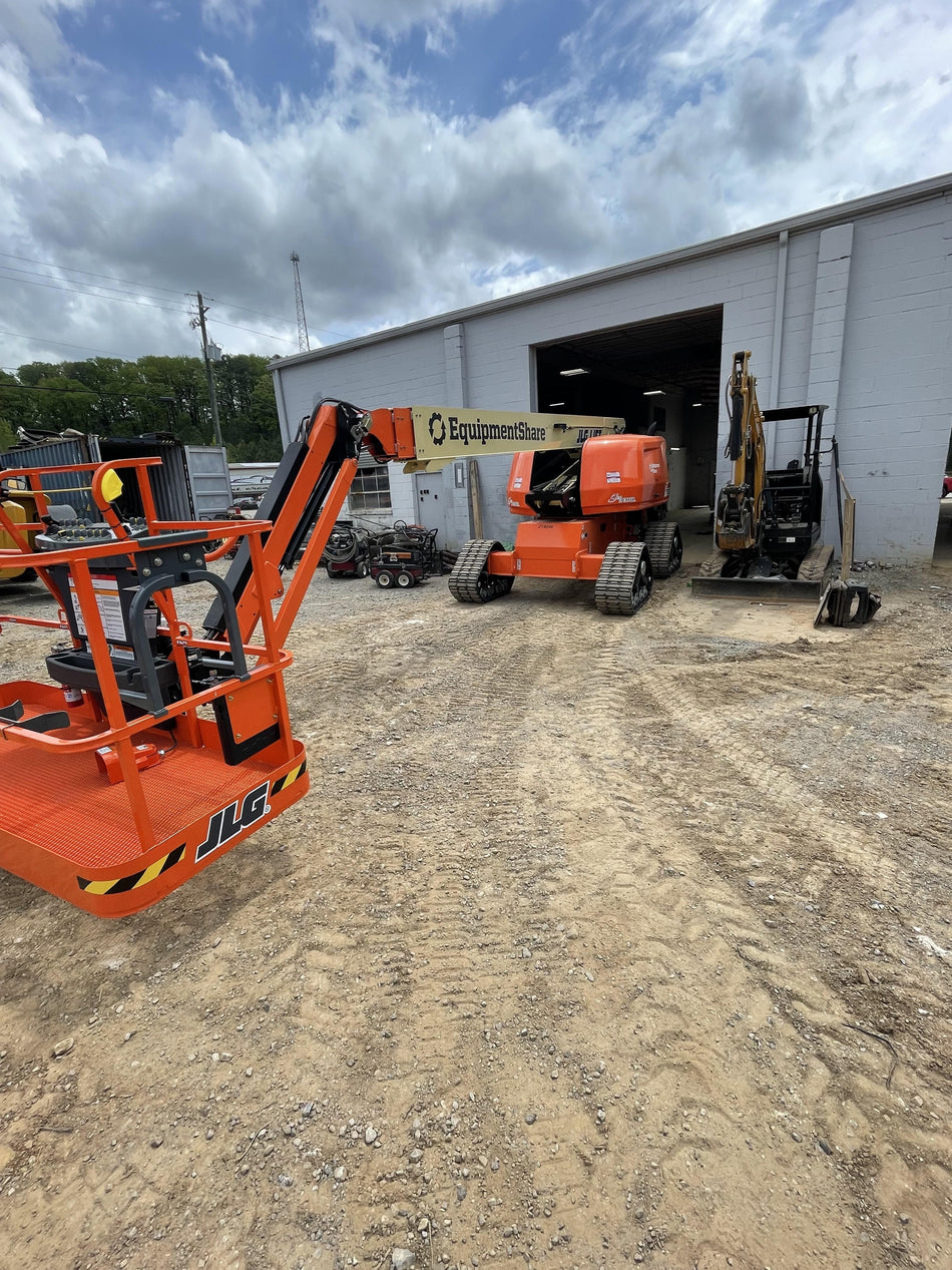 2022 JLG 660SJ Quad Track