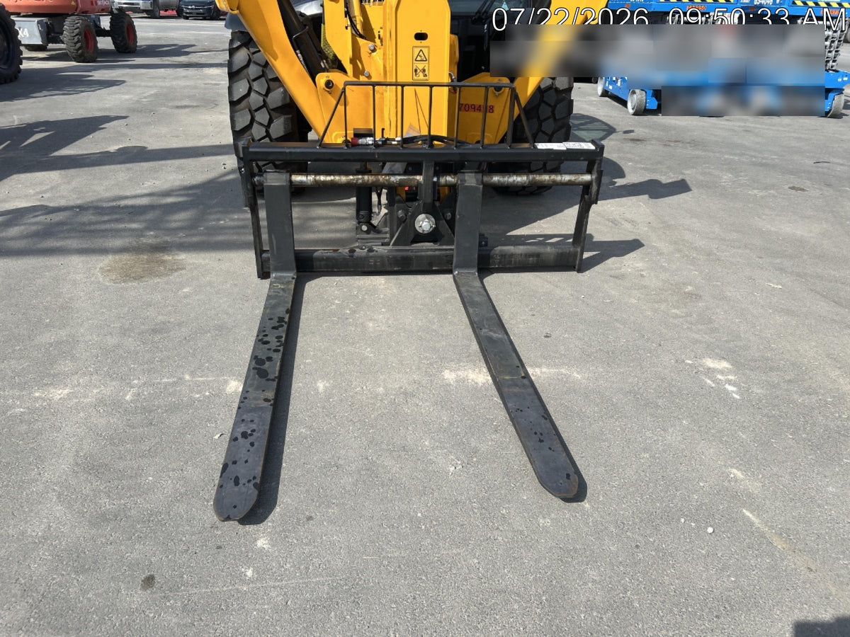 2026 JCB 514-56
