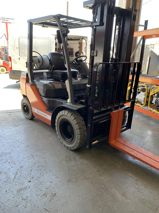 2022 TOYOTA 8FGU25 LP w/ Scale