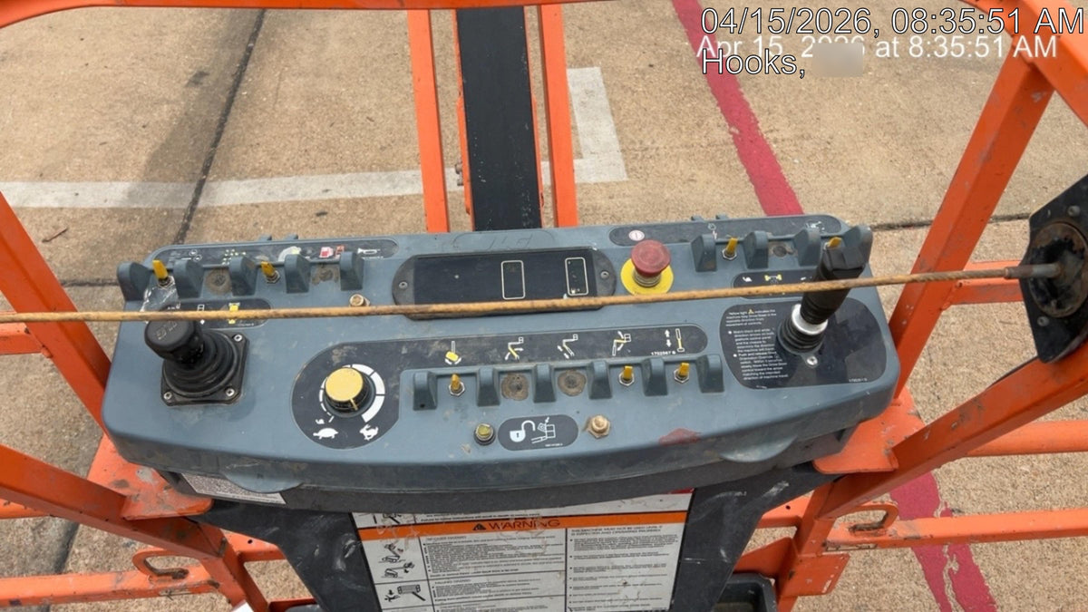 2020 JLG 860SJ