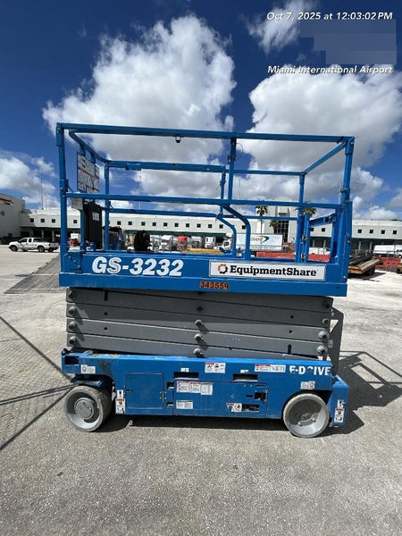 2023 GENIE GS-3232