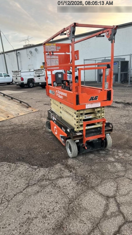 2022 JLG ES1932