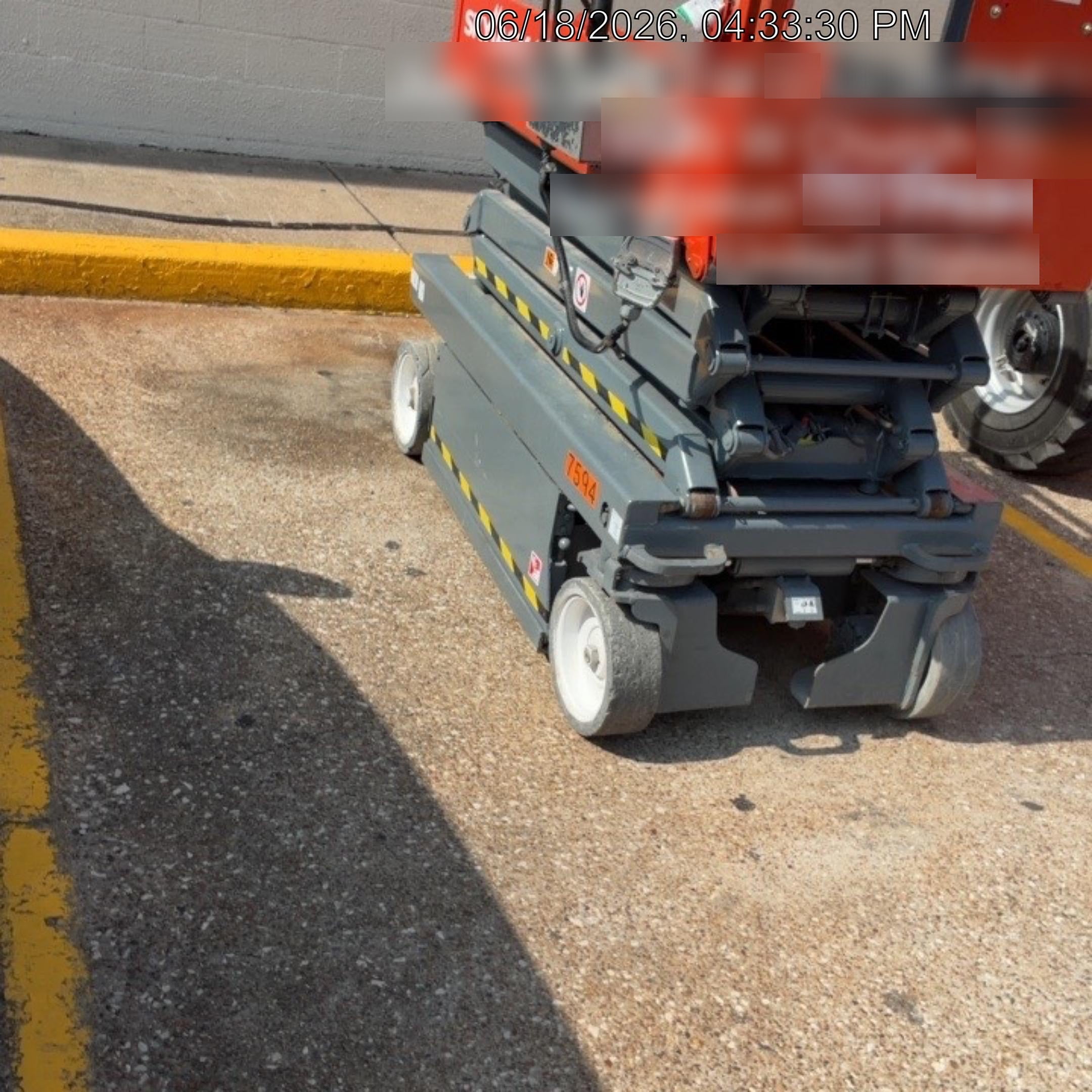 2018 Skyjack SJIII-3219 Skyjack SJIII3219 Scissor Lift w/Trojan Batteries