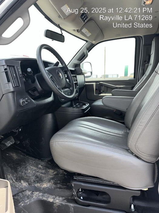 2025 CHEVROLET Express Van - Rental