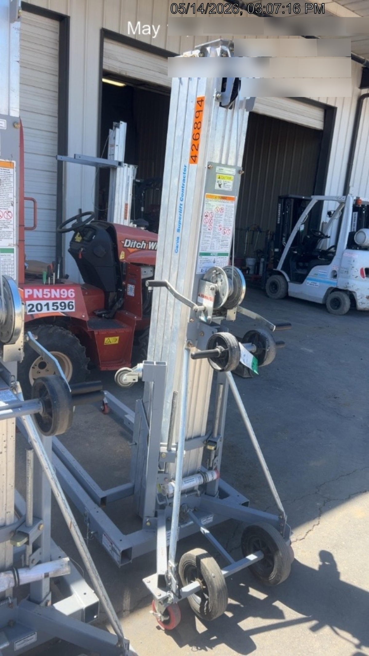 2020 GENIE SLC-24
