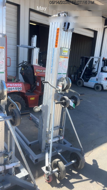2020 GENIE SLC-24