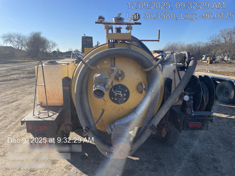 2023 VAC-TRON LP573XDT