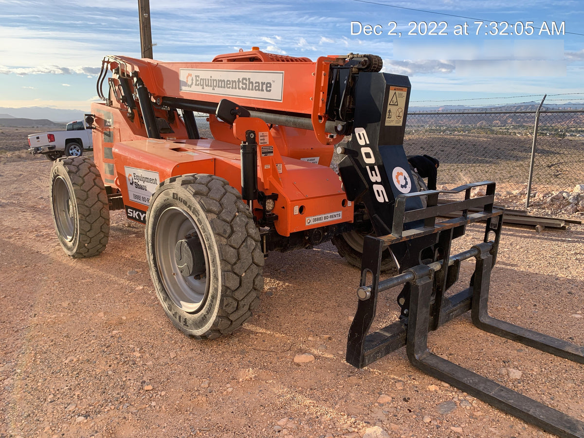 2021 JLG 6036