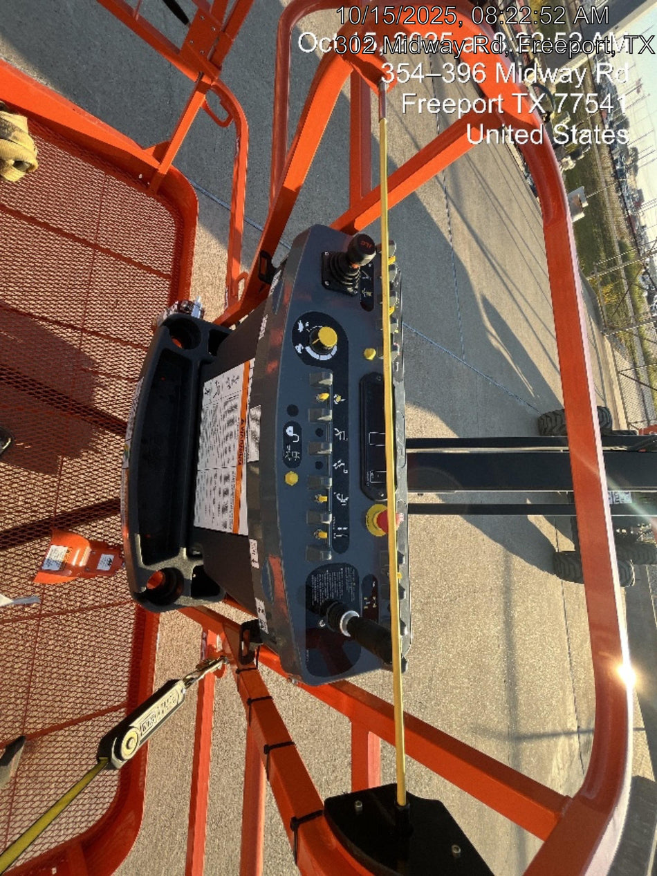 2025 JLG 660SJ