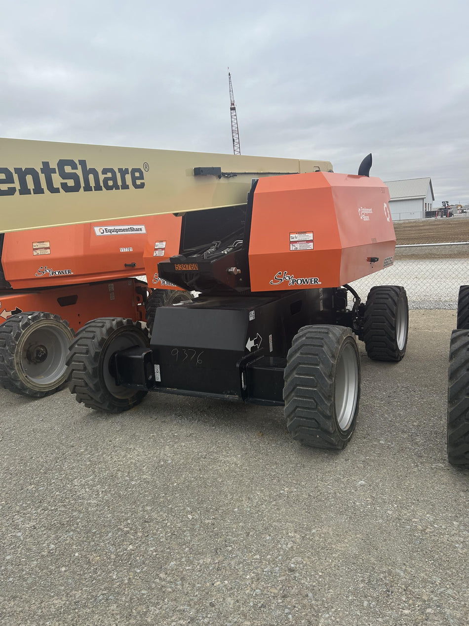 2025 JLG 660SJ