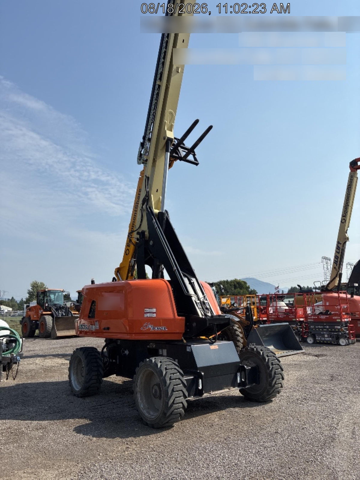 2025 JLG 660SJ