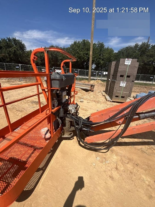 2019 JLG 660SJ