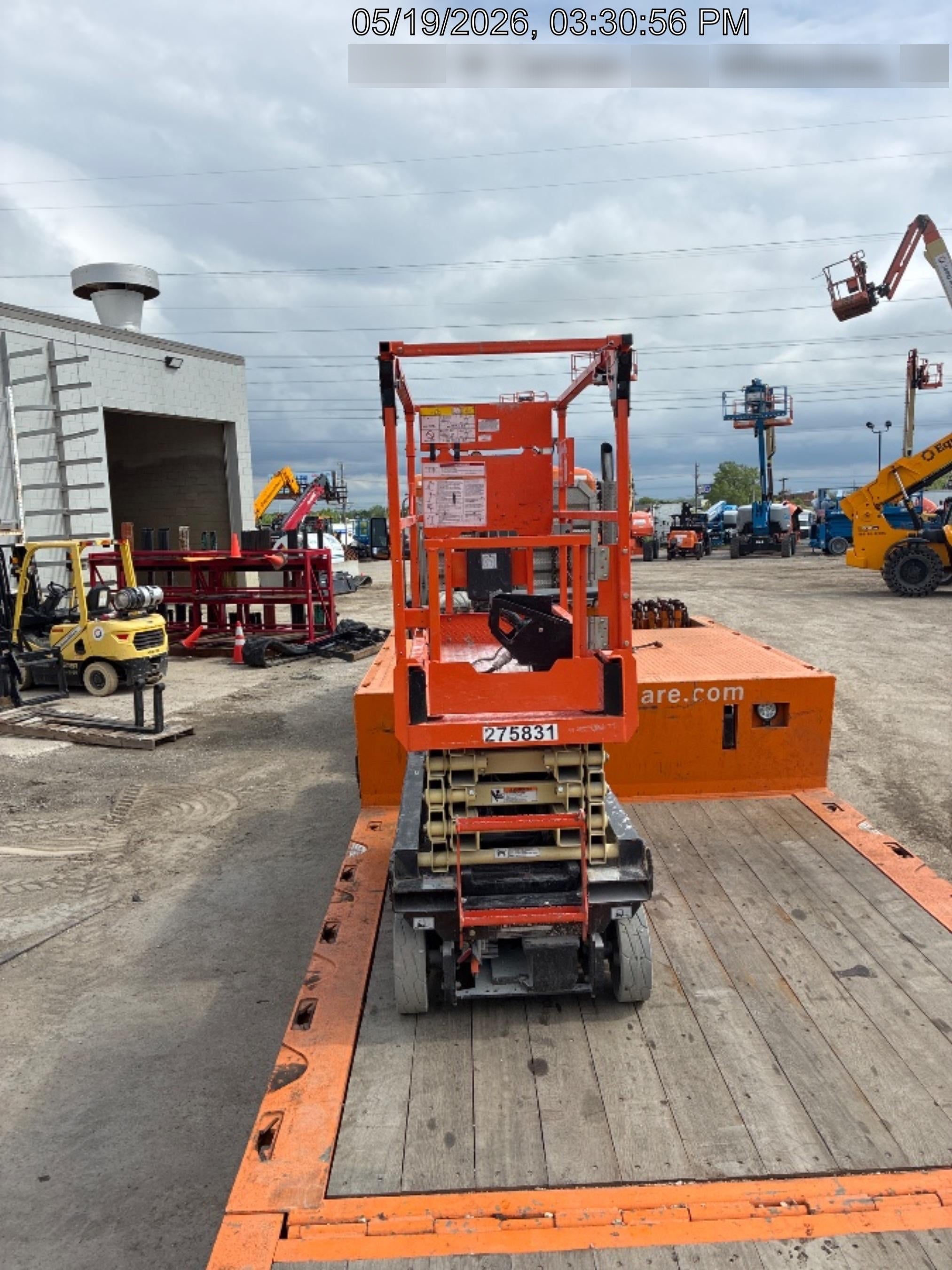 2022 JLG ES1932