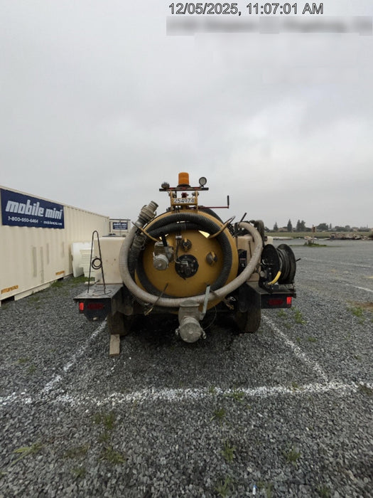 2022 VAC-TRON LP573XDT