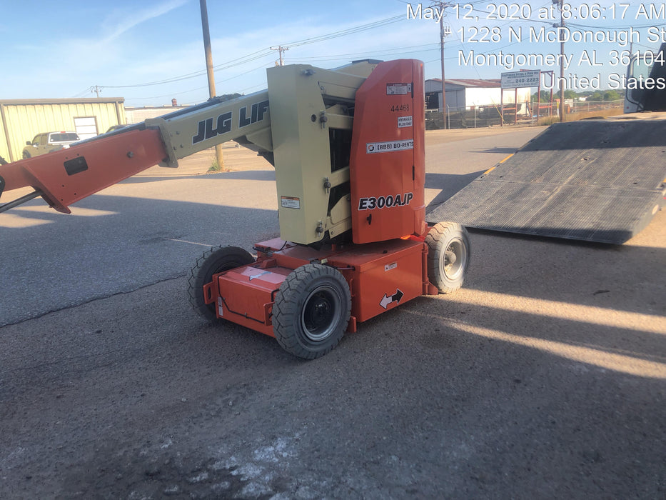 2019 JLG E300AJP