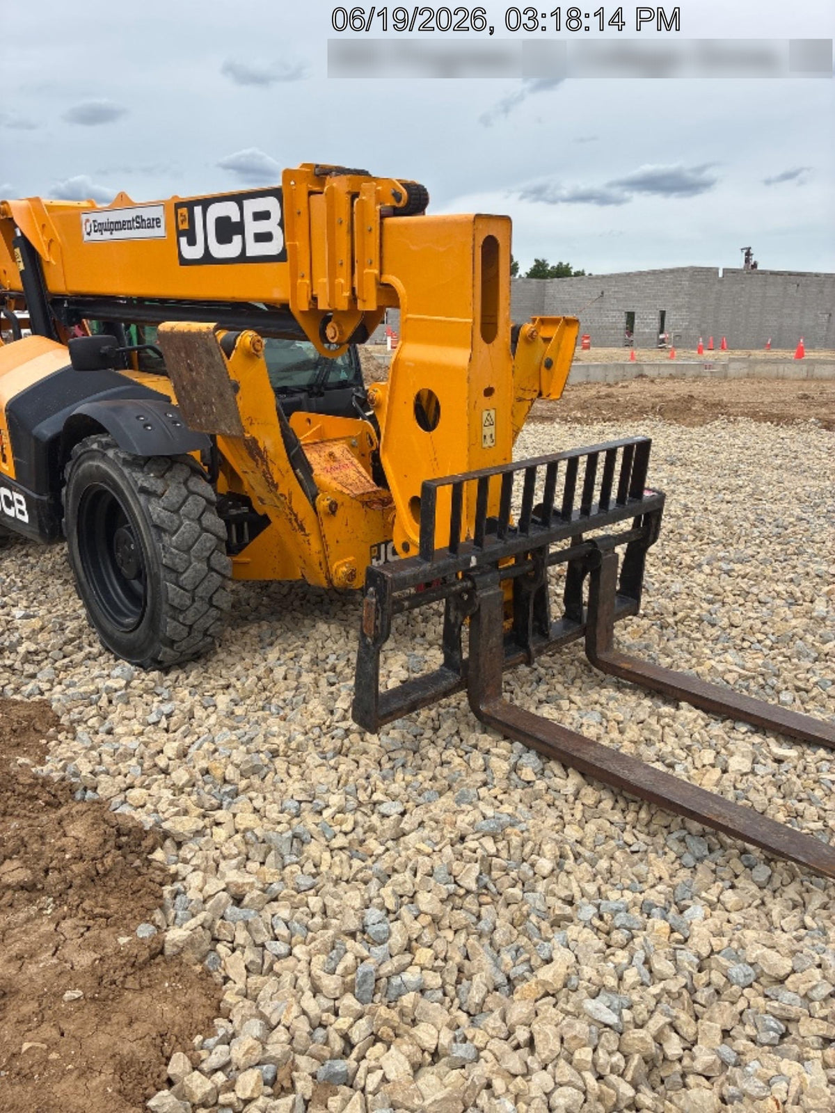 2022 JCB 510-56