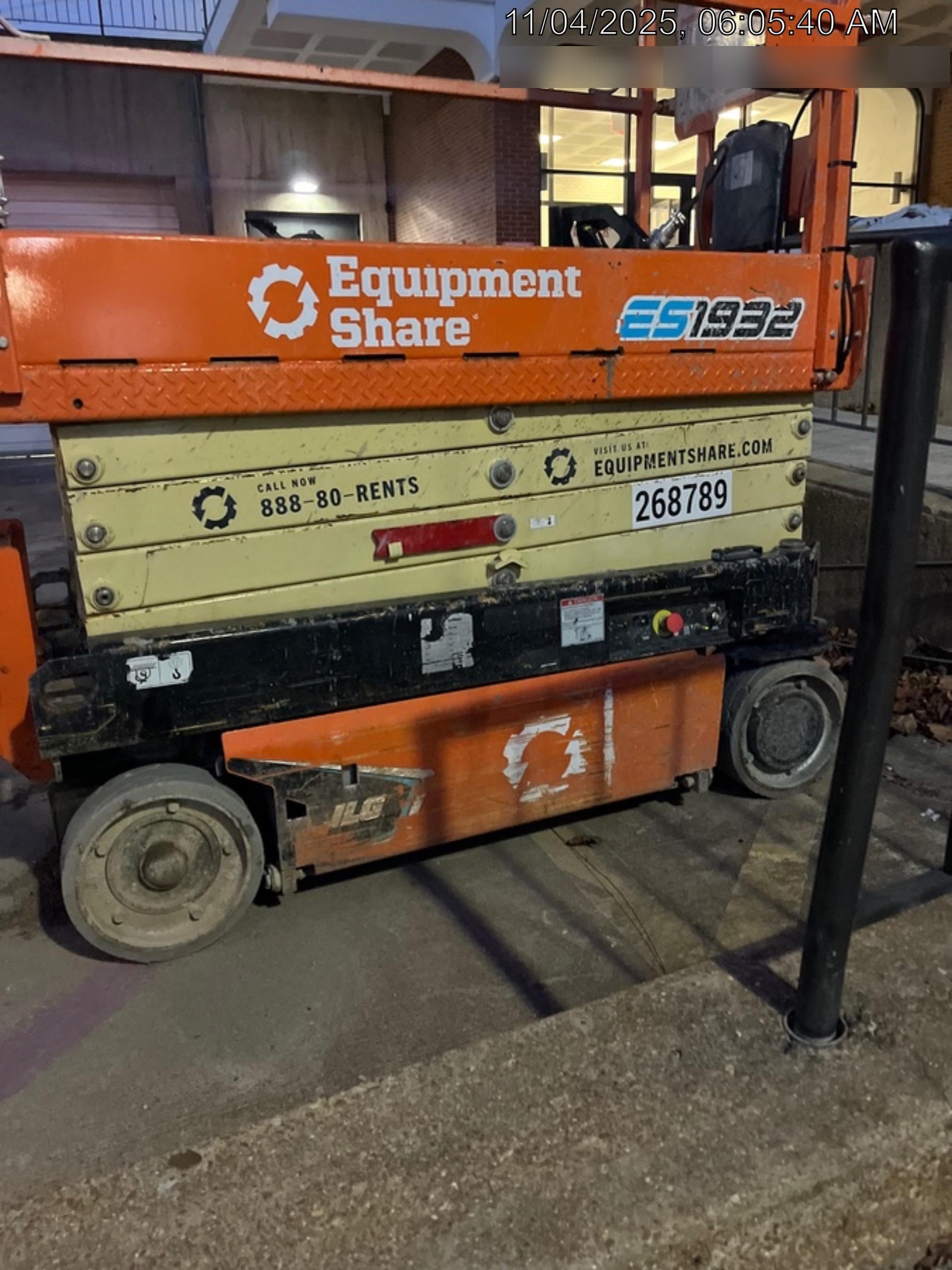 2022 JLG ES1932