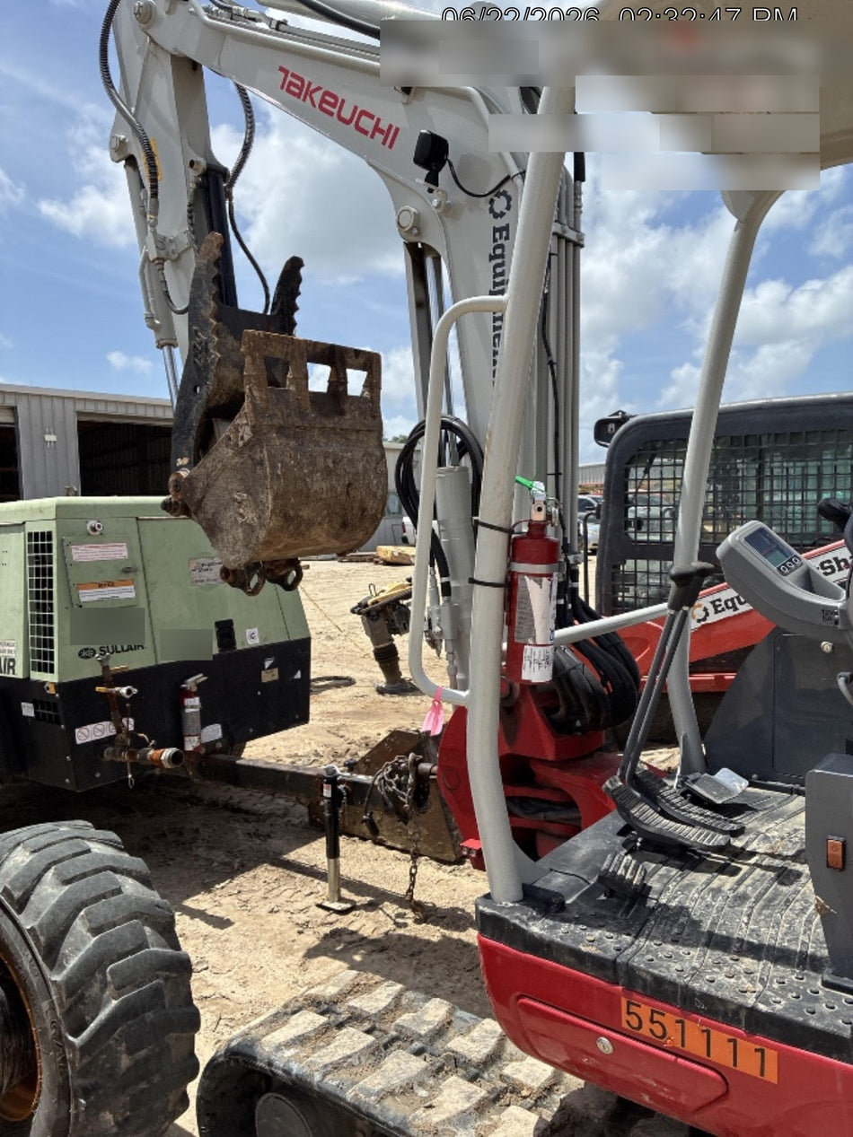 2025 TAKEUCHI TB250-2R