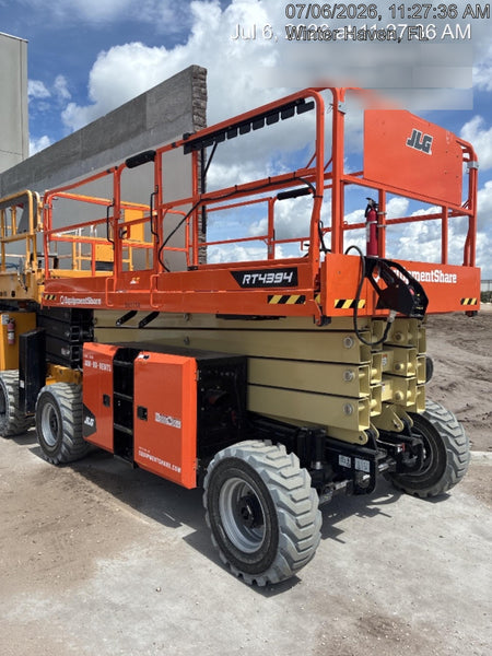 2025 JLG RT4394