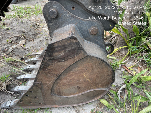 2015 CASE 42" Bucket - Case