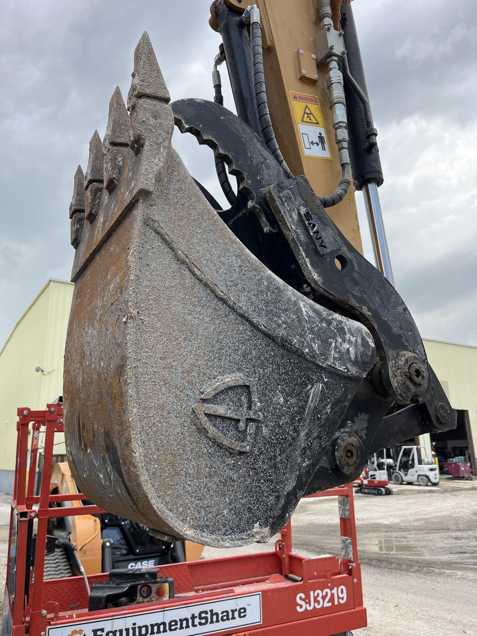 2022 PALADIN 18" Bucket - Paladin