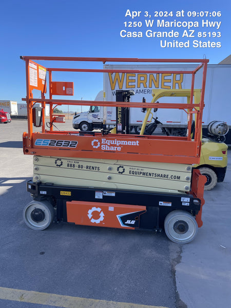 2023 JLG ES2632