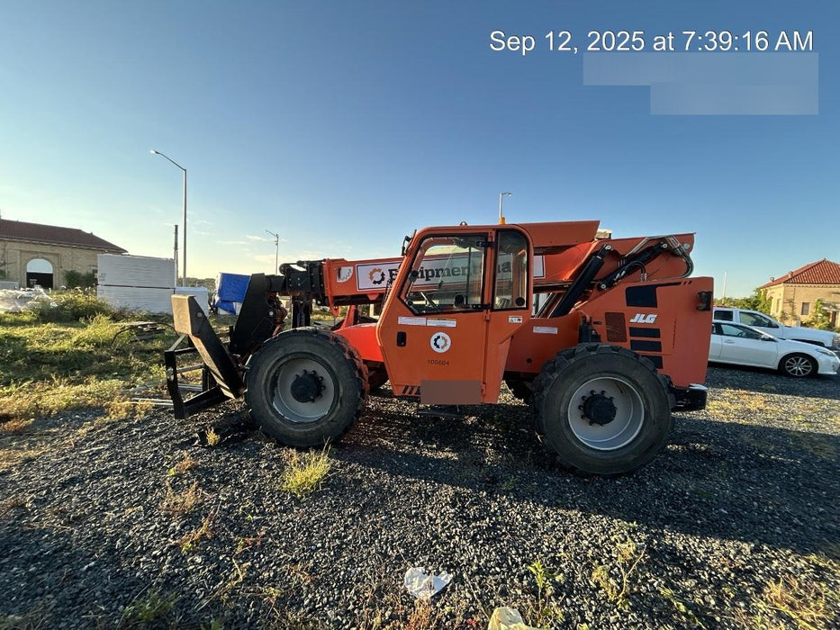 2020 Skytrak 10054 Cab/Heat/Air, Solid Tires, Work Lights, Beacon, Aux Hydraulics, Back up Alarm, Lifting Eye, ES Decals