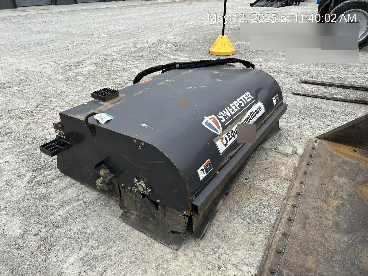 2020 PALADIN Sweepster SB72
