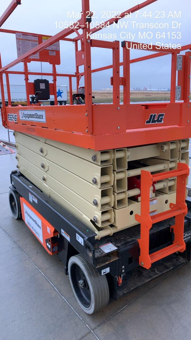 2022 JLG R3246