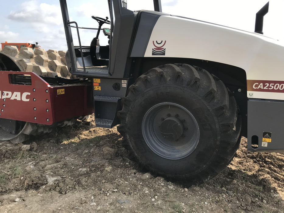 2021 DYNAPAC CA2500PD