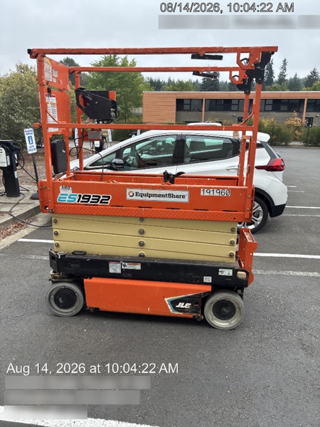 2021 JLG ES1932