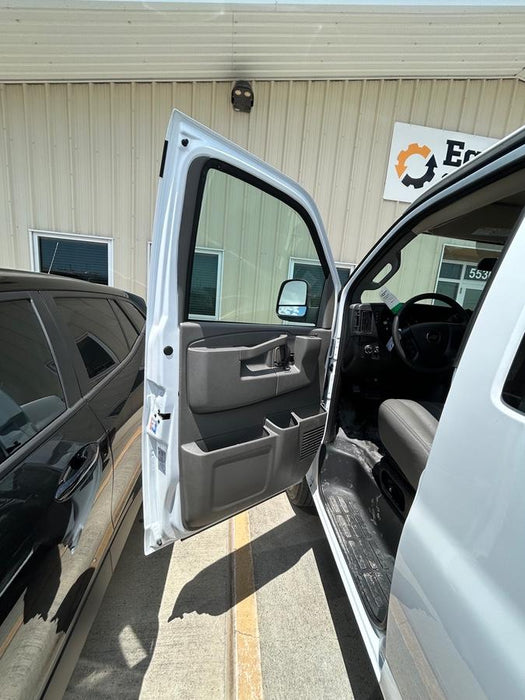 2025 CHEVROLET Express Van - Rental