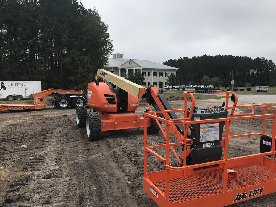 2019 JLG 600AJ
