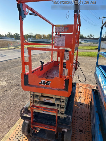 2022 JLG ES1932