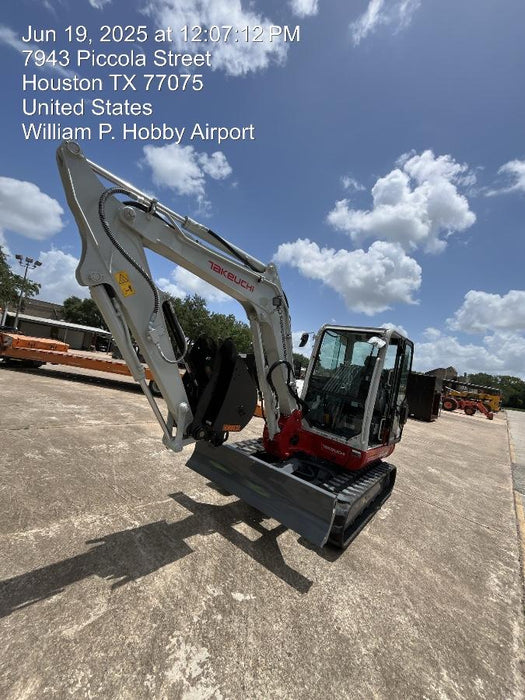 2025 TAKEUCHI 24" Bucket Takeuchi