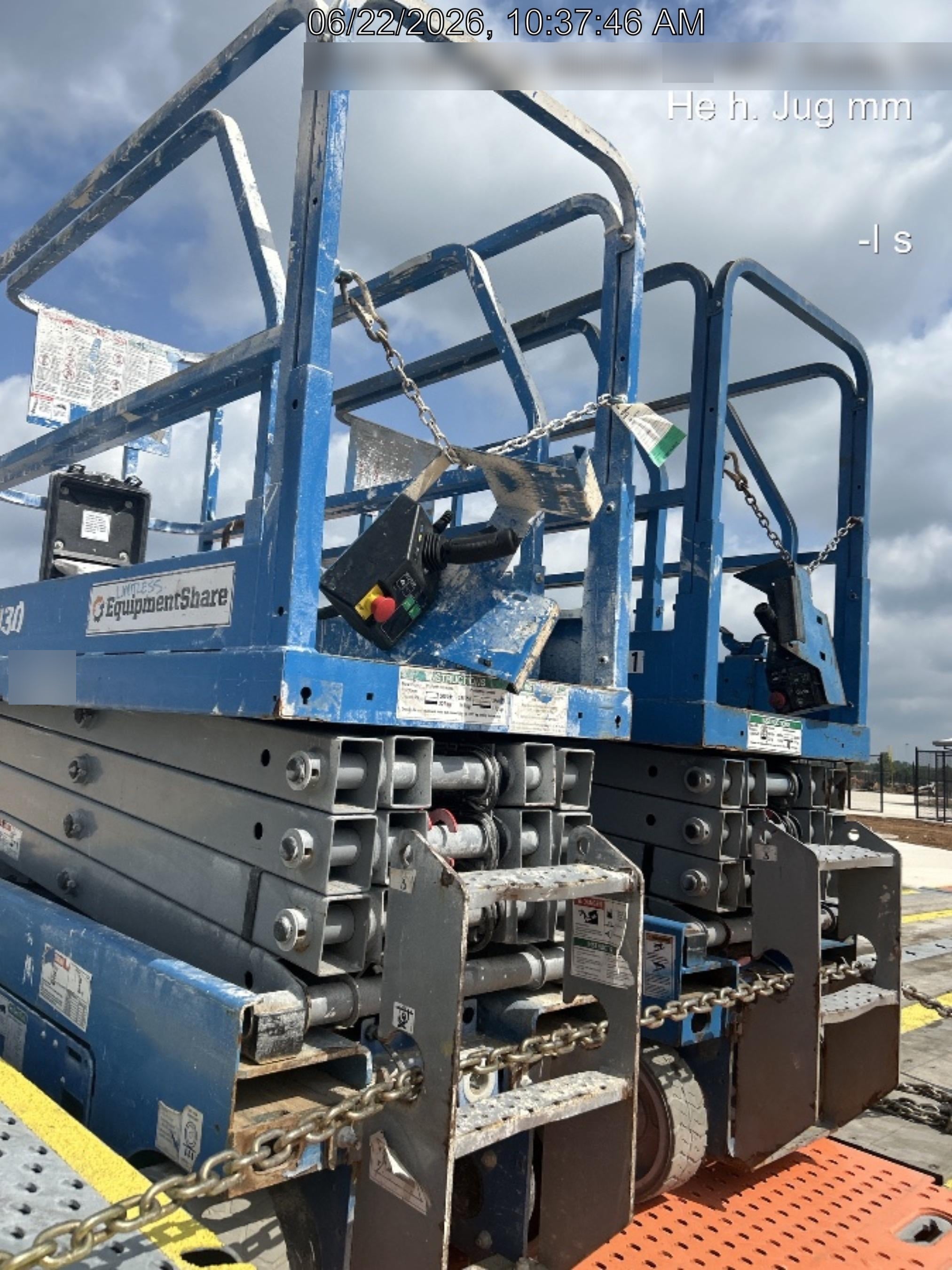 2017 Genie GS-1930 Genie GS-1930 Lift w/Fixed Rail and Chain Entry