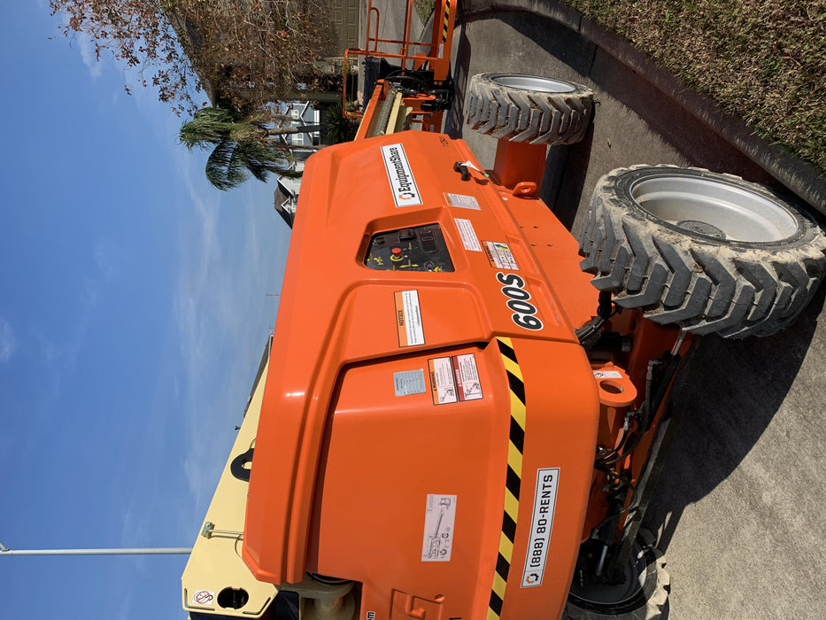 2020 JLG 600S