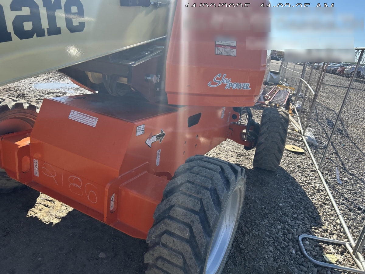 2022 JLG 600S