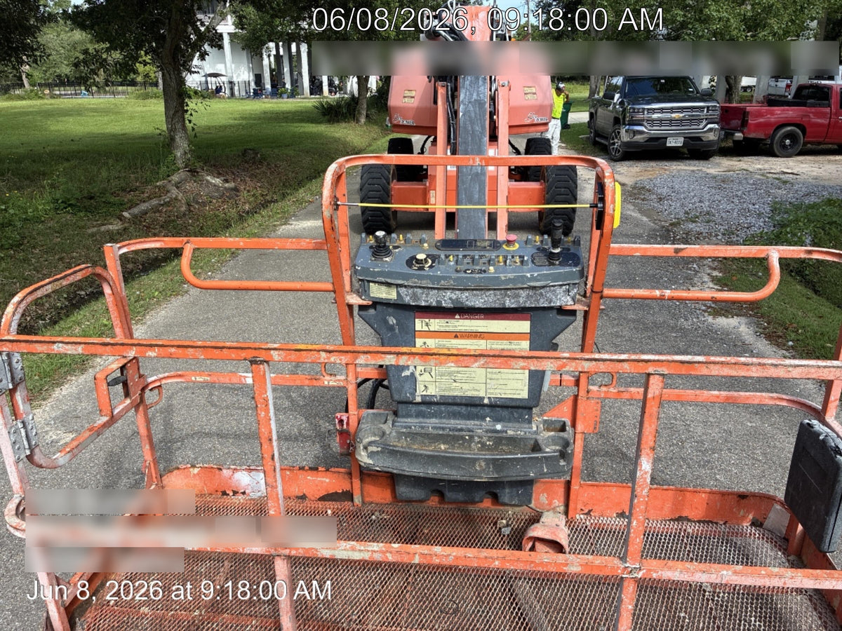 2020 JLG 660SJ