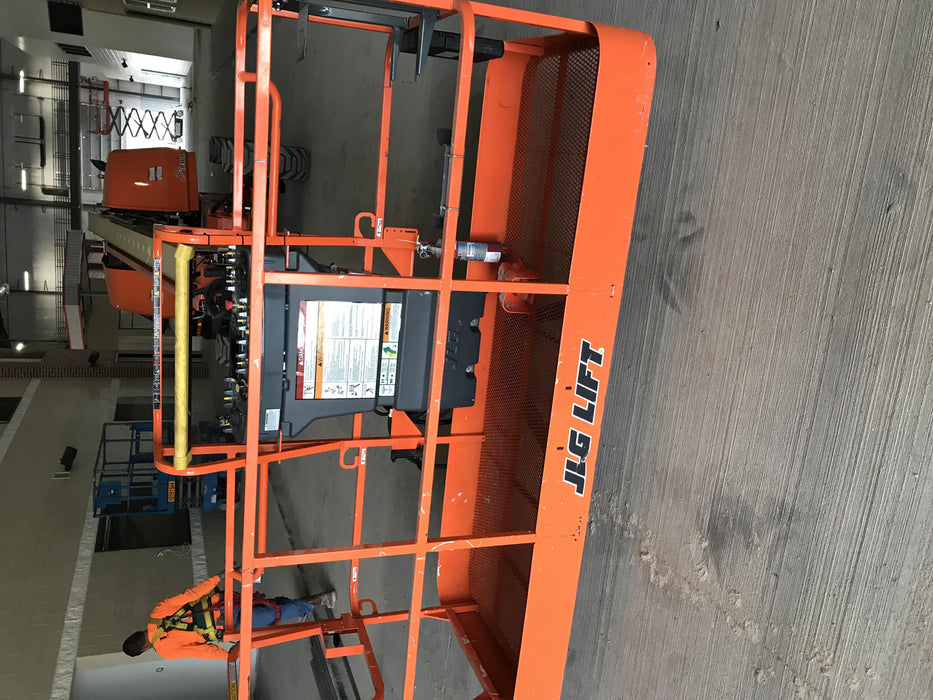 2019 JLG 660SJ