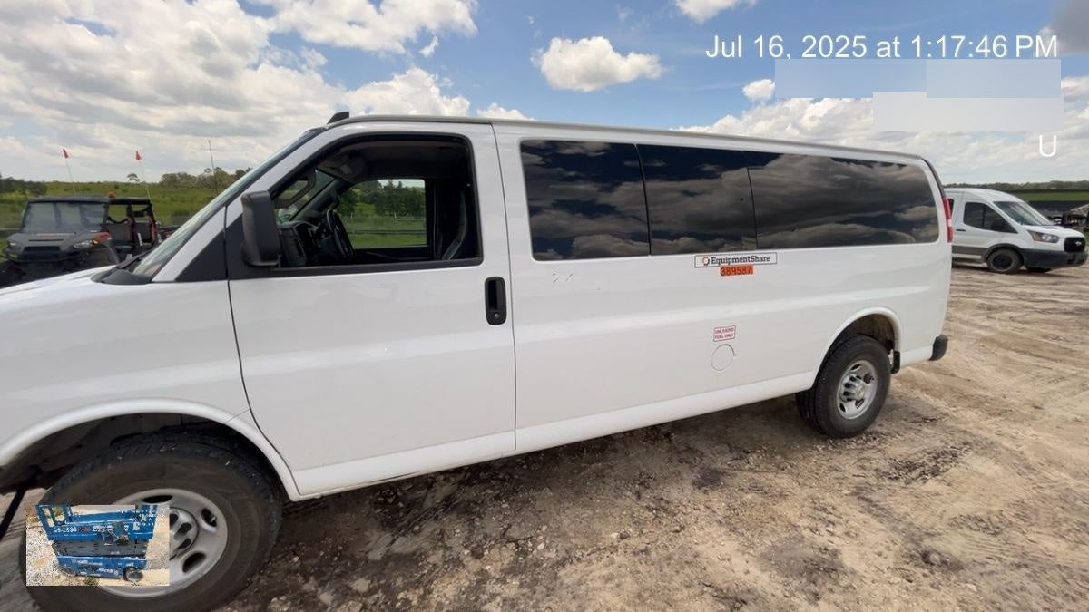 2023 CHEVROLET Express Van - Rental