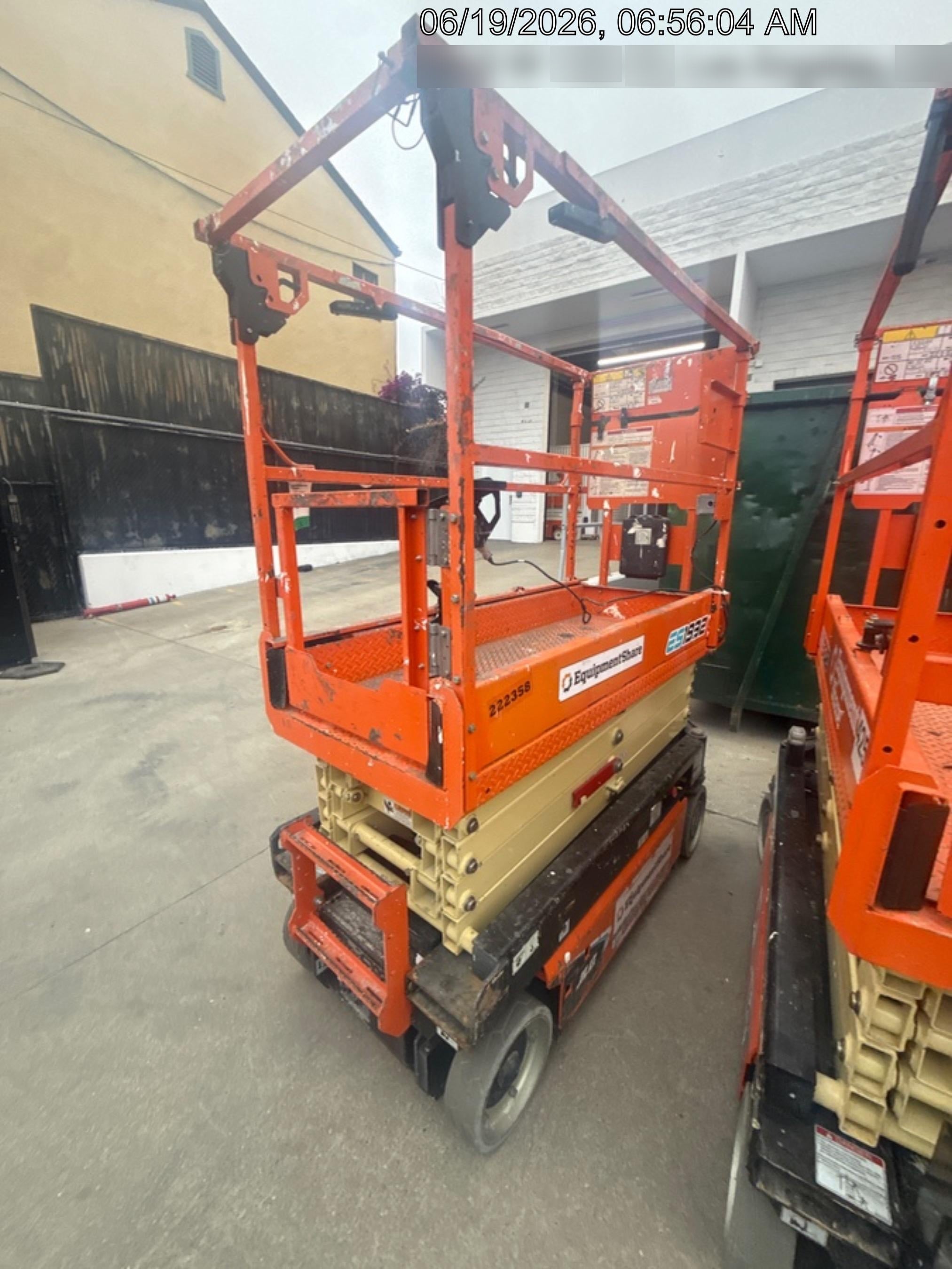 2022 JLG ES1932