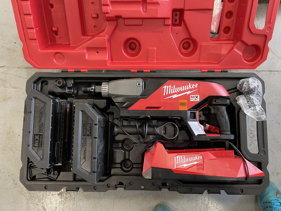 2021 MILWAUKEE MXF301-2CXS