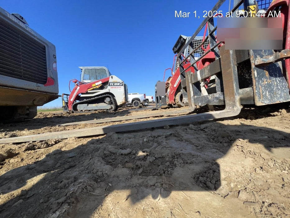 2022 ARROW MATERIAL HANDLING 72" Pallet Forks - Arrow